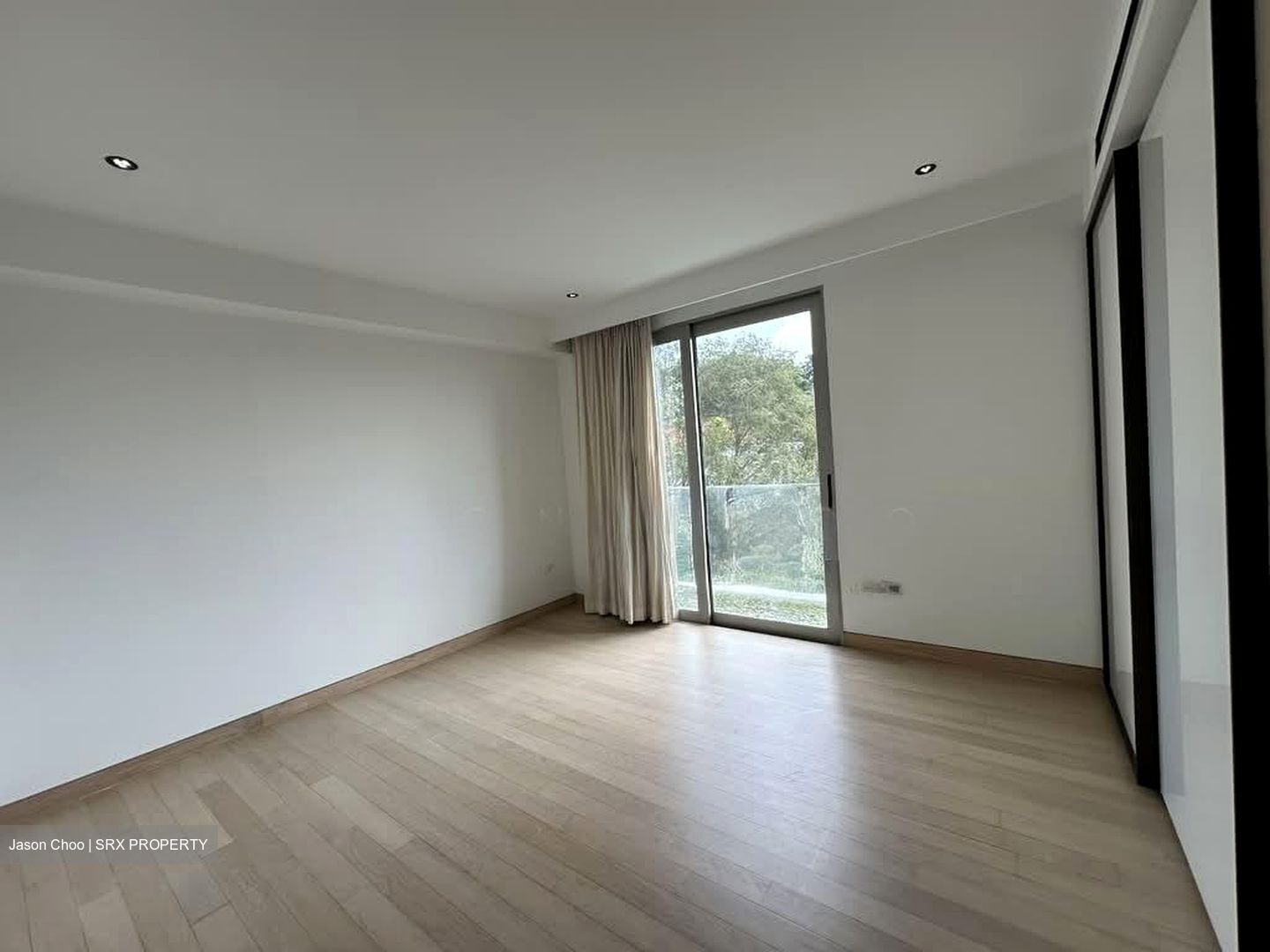 White House Residences (D10), Condominium #546080001